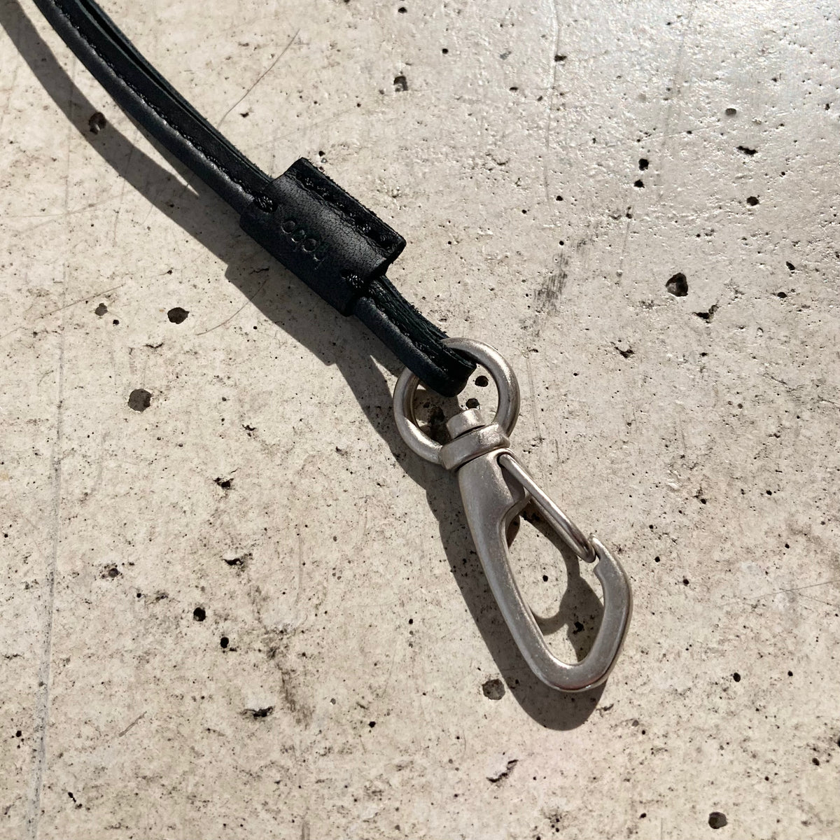 hobo】STRAP KEY RING LONG -COW LEATHER- / Black – TOKIS