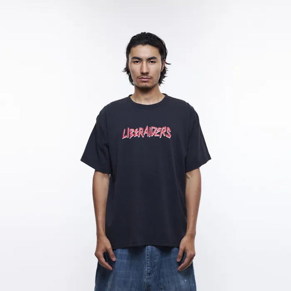 【Liberaiders】METAL LOGO TEE / Black × Red