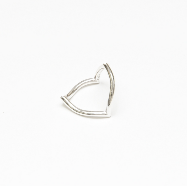 【END CUSTOM JEWELLERS】SILENT FANG RING / Silver