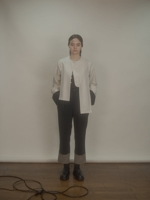 【RURI W. / ルリ】ASYMMETRIC HEM BLOUSE / Off White