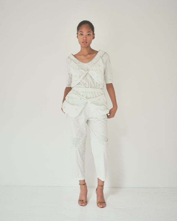 【 RIVER 】EMBROIDERED LAYERED TOP / Black