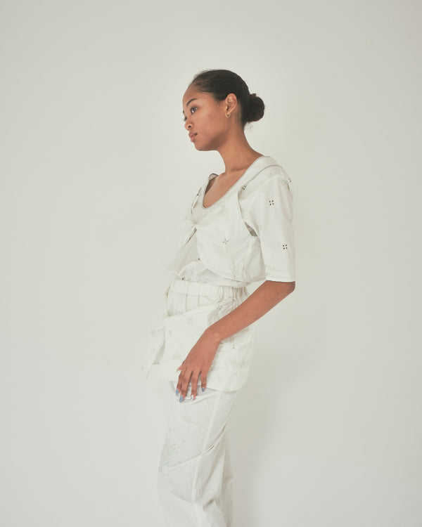 【 RIVER 】EMBROIDERED LAYERED TOP / Black