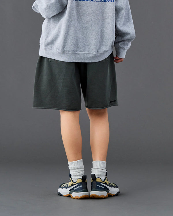 【 Liberaiders 】PIGMENT DYED SWEAT SHORTS / Black