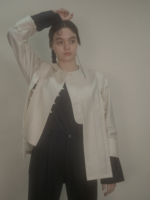 【RURI W. / ルリ】ASYMMETRIC HEM BLOUSE / Off White