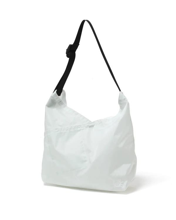 【hobo】AZUMA SHOULDER BAG M - NYLON RIPSTOP - / White