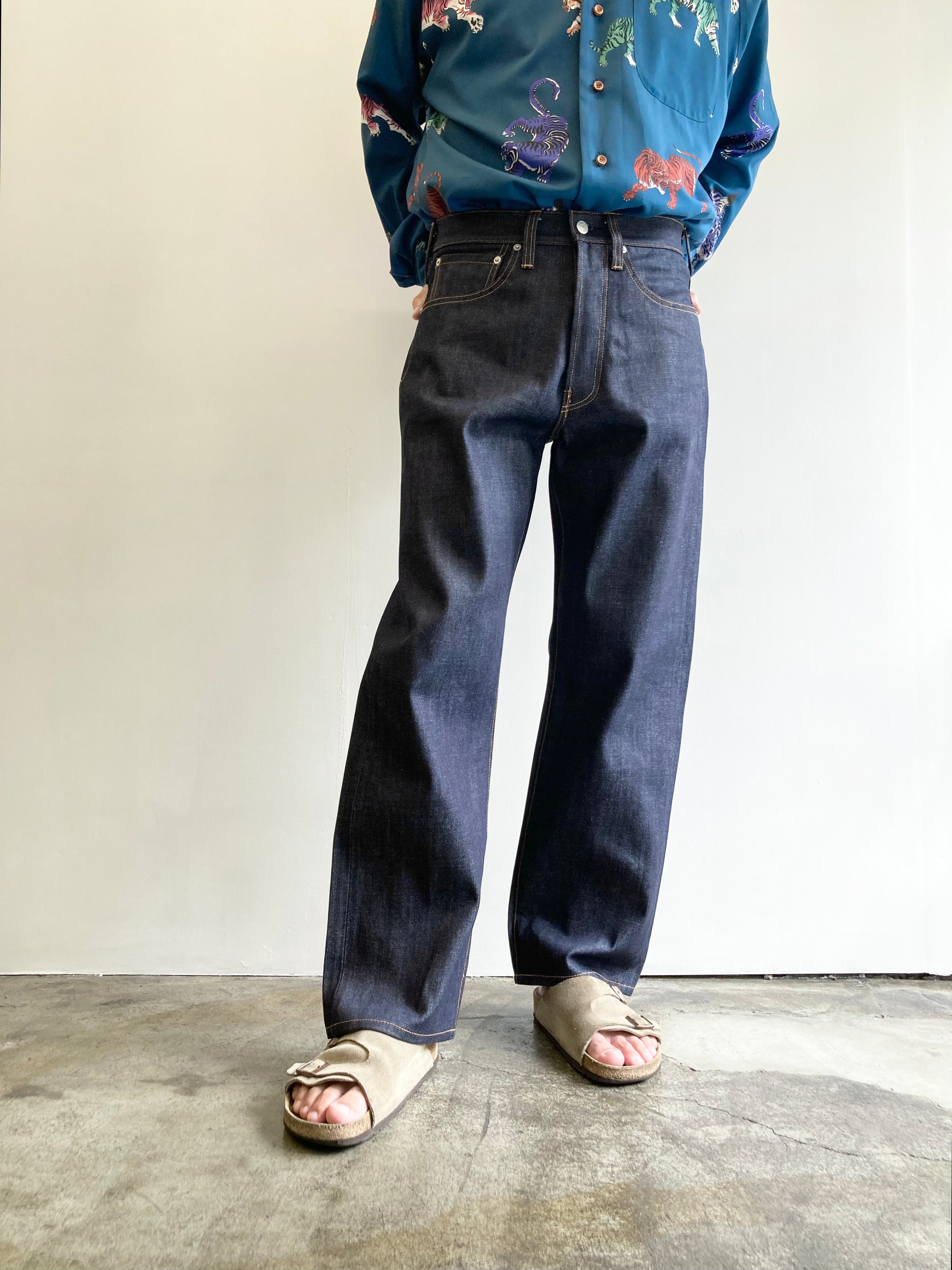 ES : S】CINCH BACK BAGGY JEANS 2nd / Indigo Rigid – TOKIS ES : S】CINCH BACK BAGGY JEANS 2nd / Indigo Rigid – TOKIS
