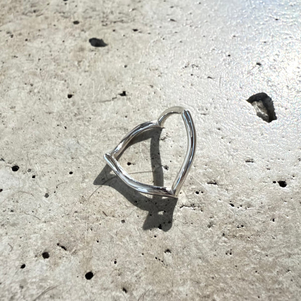 【END CUSTOM JEWELLERS】SILENT FANG RING / Silver