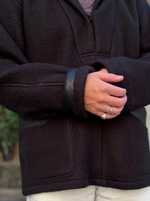 【m's braque】FAUX LEATHER TRIM OVERSIZED PULLOVER / Black