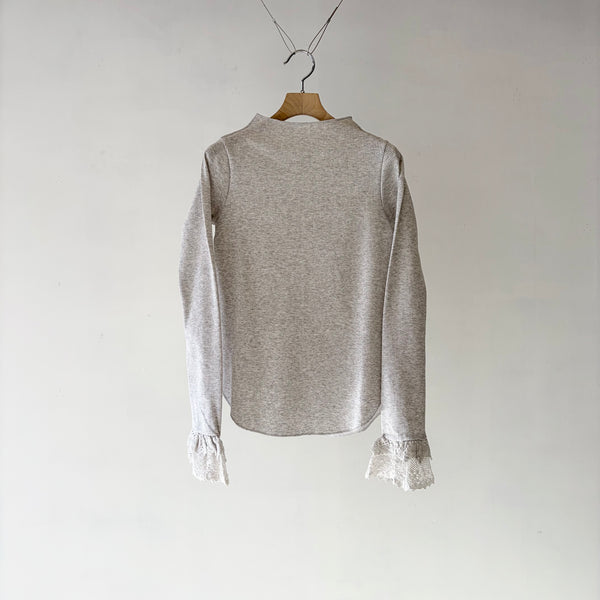 【 RhodolirioN 】RIBBED LACE CUFF PULLOVER TEE / H. Grey