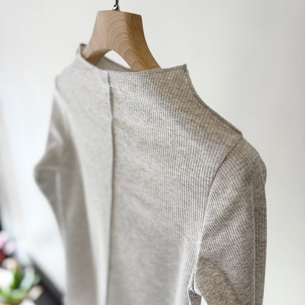 【 RhodolirioN 】RIBBED LACE CUFF PULLOVER TEE / H. Grey