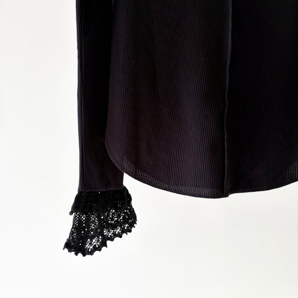 【 RhodolirioN 】RIBBED LACE CUFF PULLOVER TEE / Black