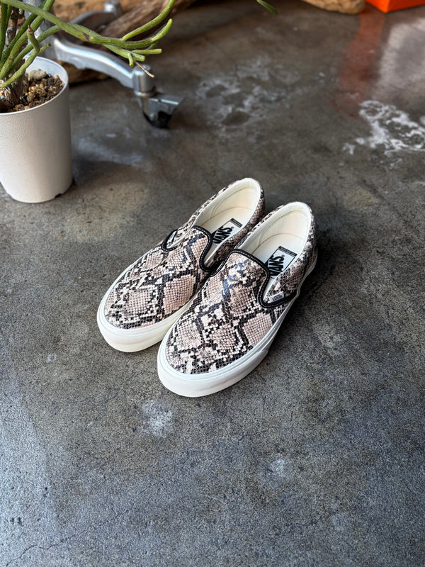 【VANS】Classic Slip-On - PYTHON - / Turtledove