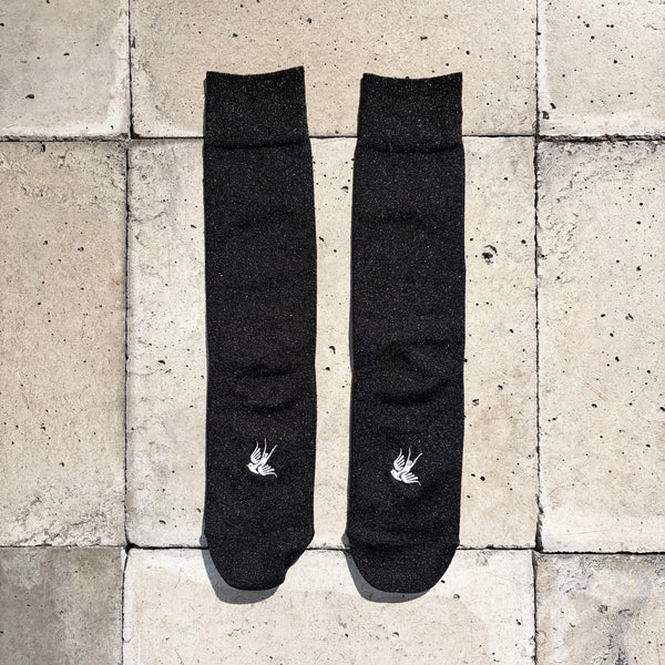【 RhodolirioN 】SWALLOW STITCH GLITTER SOCKS / Black