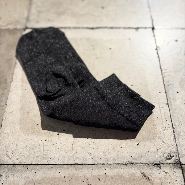 【 RhodolirioN 】SWALLOW STITCH GLITTER SOCKS / Black