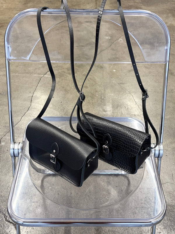 【 CAMBRIDGE SATCHEL 】THE MINI - ONE BUCKLE - / Black (Croc-Embossed)