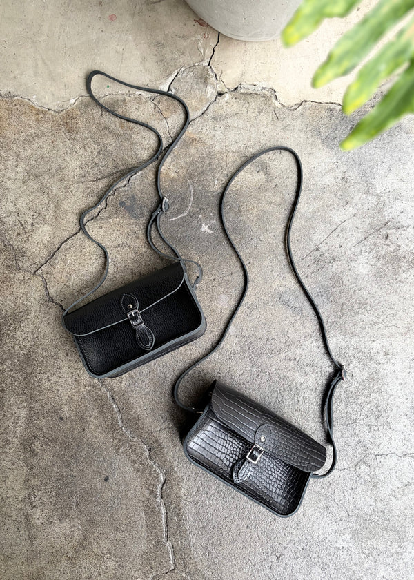 【 CAMBRIDGE SATCHEL 】THE MINI - ONE BUCKLE - / Black (Croc-Embossed)