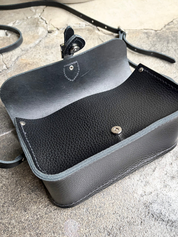【 CAMBRIDGE SATCHEL 】THE MINI - ONE BUCKLE - / Black (Grain)