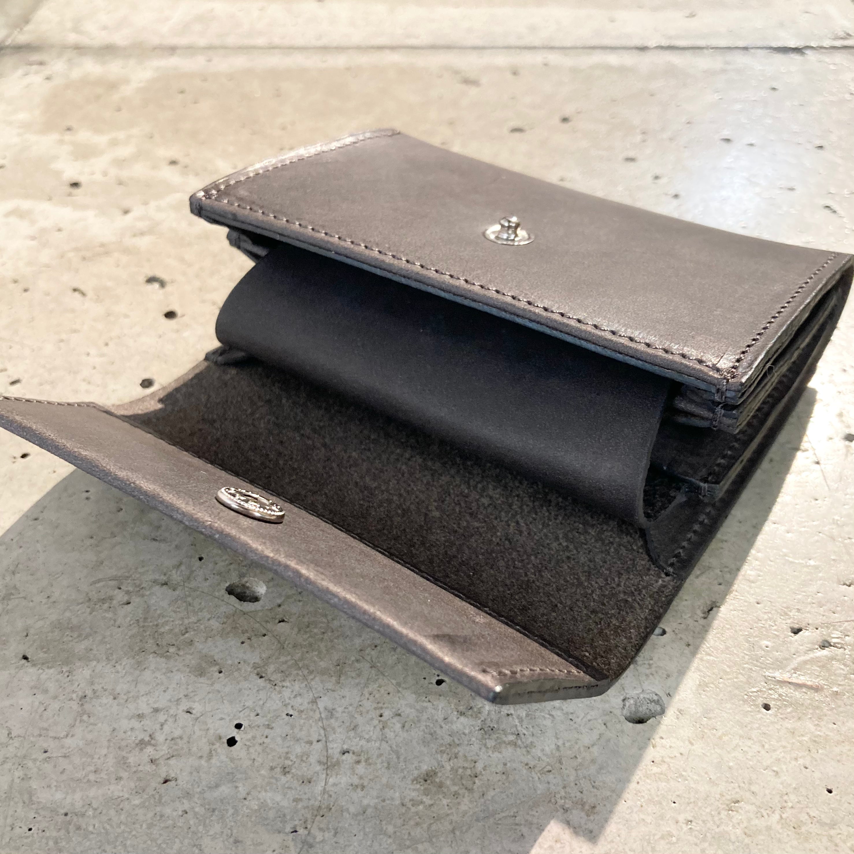 hobo】ACCORDION WALLET NUBUCK COW LEATHER / Grey – TOKIS hobo】ACCORDION WALLET NUBUCK COW LEATHER / Grey – TOKIS