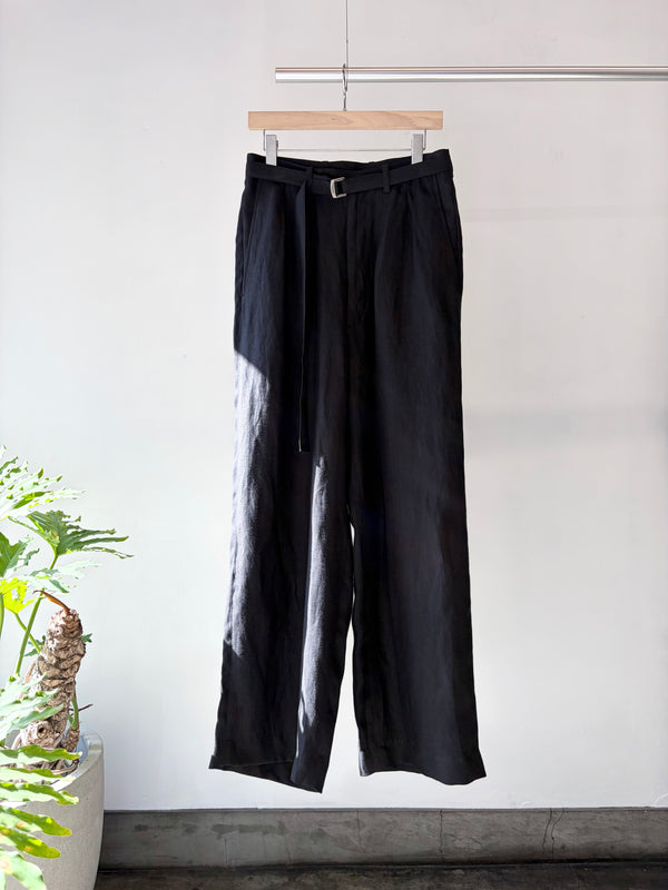 【 m's braque 】BELTED TUCKED BAGGY PANTS / Black