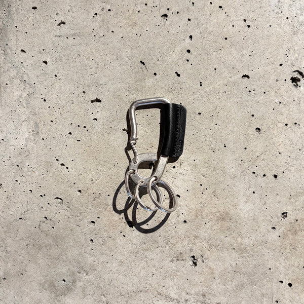 【hobo】CARABINER KEY RING S - with HORSE LEATHER - / Black