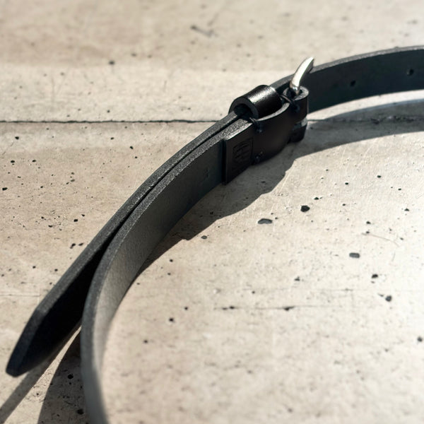 【hobo】BUCKLE BELT NARROW - COE LEATHER - / Black