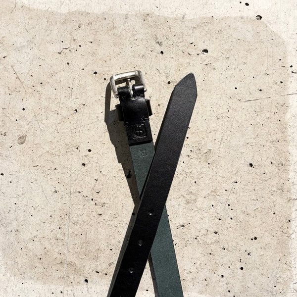 【hobo】BUCKLE BELT NARROW - COE LEATHER - / Black