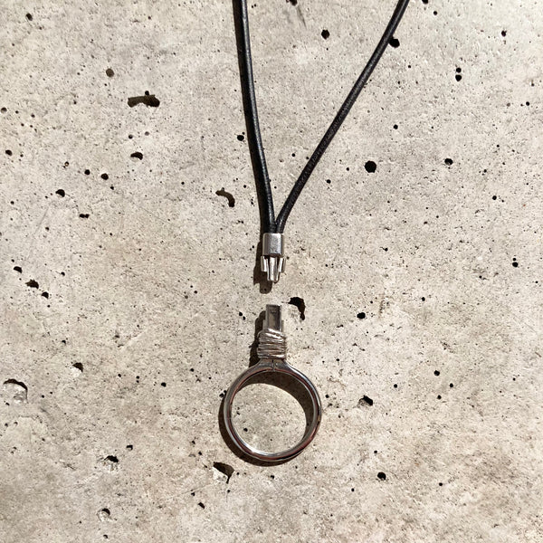 【END CUSTOM JEWELLERS】DETACHABLE LUPE NECKLACE / Silver × Leather