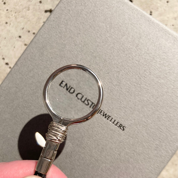 【END CUSTOM JEWELLERS】DETACHABLE LUPE NECKLACE / Silver × Leather