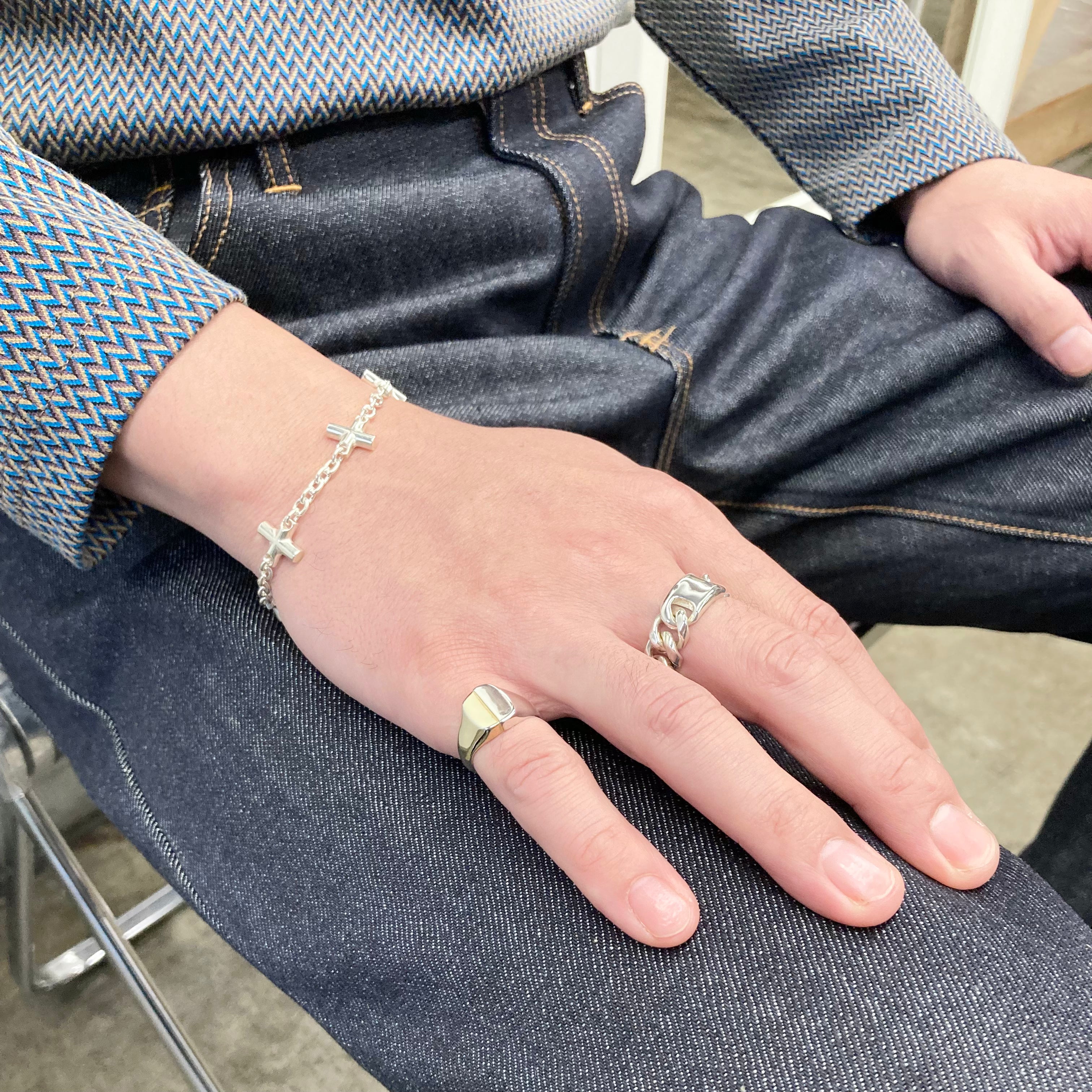 END CUSTOM JEWELLERS】CURVE LOOSEN CUT ID RING -S- / Silver – TOKIS END CUSTOM JEWELLERS】CURVE LOOSEN CUT ID RING -S- / Silver – TOKIS