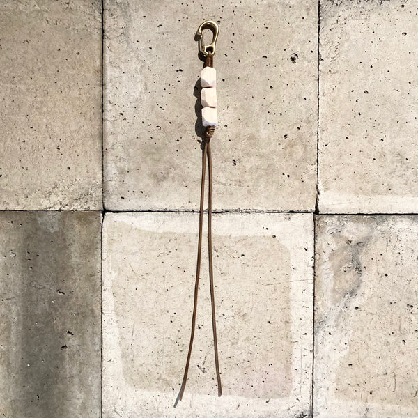 【hobo】GEOMETRIC WOOD BEADS KEY RING - with BRASS - / Brown