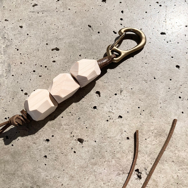 【hobo】GEOMETRIC WOOD BEADS KEY RING - with BRASS - / Brown