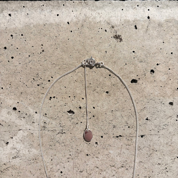 【END CUSTOM JEWELLERS】BONE SHAPED " NY " NACKLACE / Silver