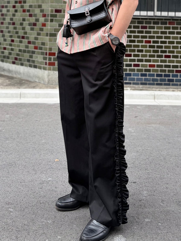 【 RhodolirioN 】FRILL SIDE FLARE PANT - TWILL - / Black
