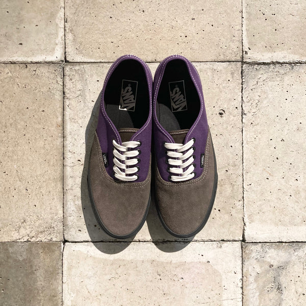 【VANS】Authentic / Black Sidewall × Gothic Grape