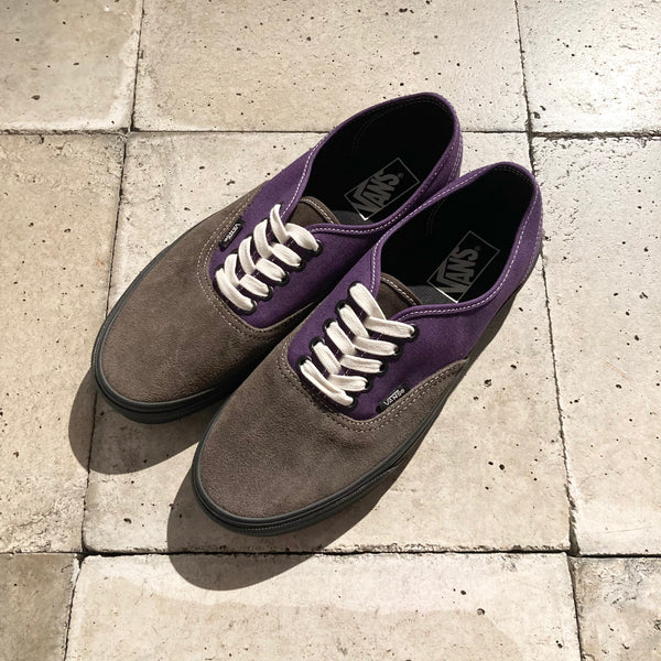 【VANS】Authentic / Black Sidewall × Gothic Grape