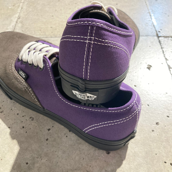 【VANS】Authentic / Black Sidewall × Gothic Grape