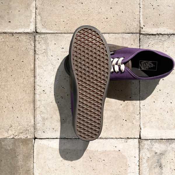 【VANS】Authentic / Black Sidewall × Gothic Grape