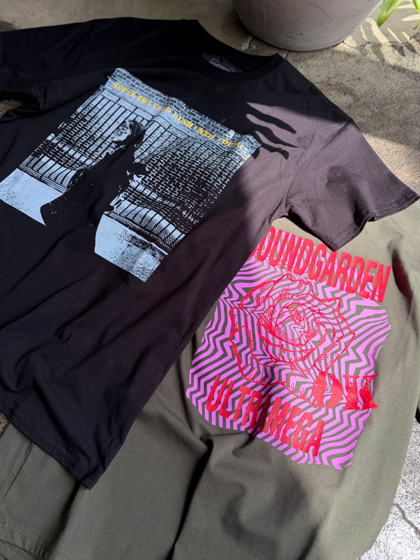 【 GRAPHIC WEAR & GOODS 】NEIL YOUNG " AFTER THE GOLD RUSH " / Black