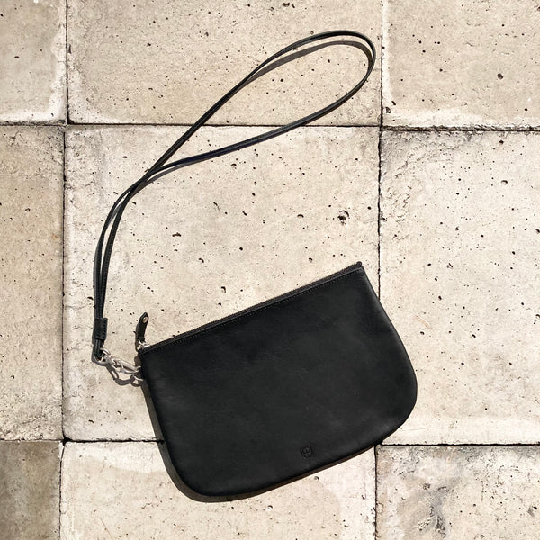 【hobo】UTILITY CASE L  -COW LEATHER- / Black