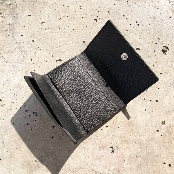 【hobo】COMPACT WALLET -SHRINK COW LEATHER- / Black