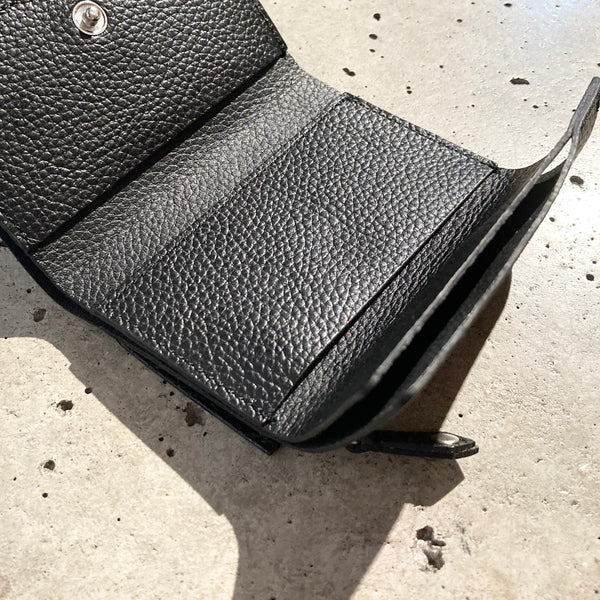 【hobo】COMPACT WALLET -SHRINK COW LEATHER- / Black