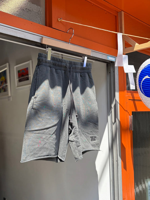 【 Liberaiders 】PIGMENT DYED SWEAT SHORTS / Black
