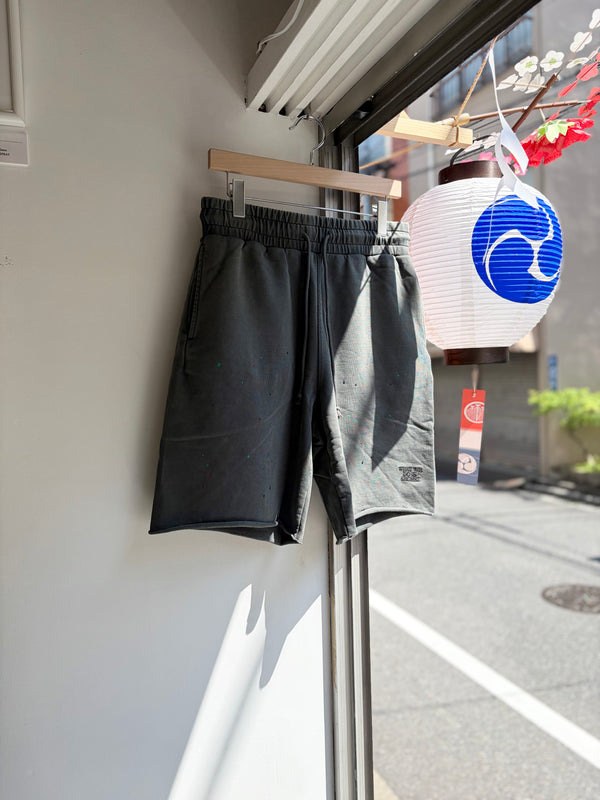 【 Liberaiders 】PIGMENT DYED SWEAT SHORTS / Black