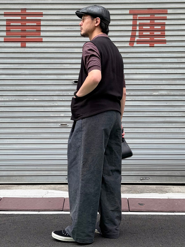 【frank leder / フランクリーダー】WASHED MOLESKIN 1TUCK WIDE TROUSERS  / Charcoal Grey