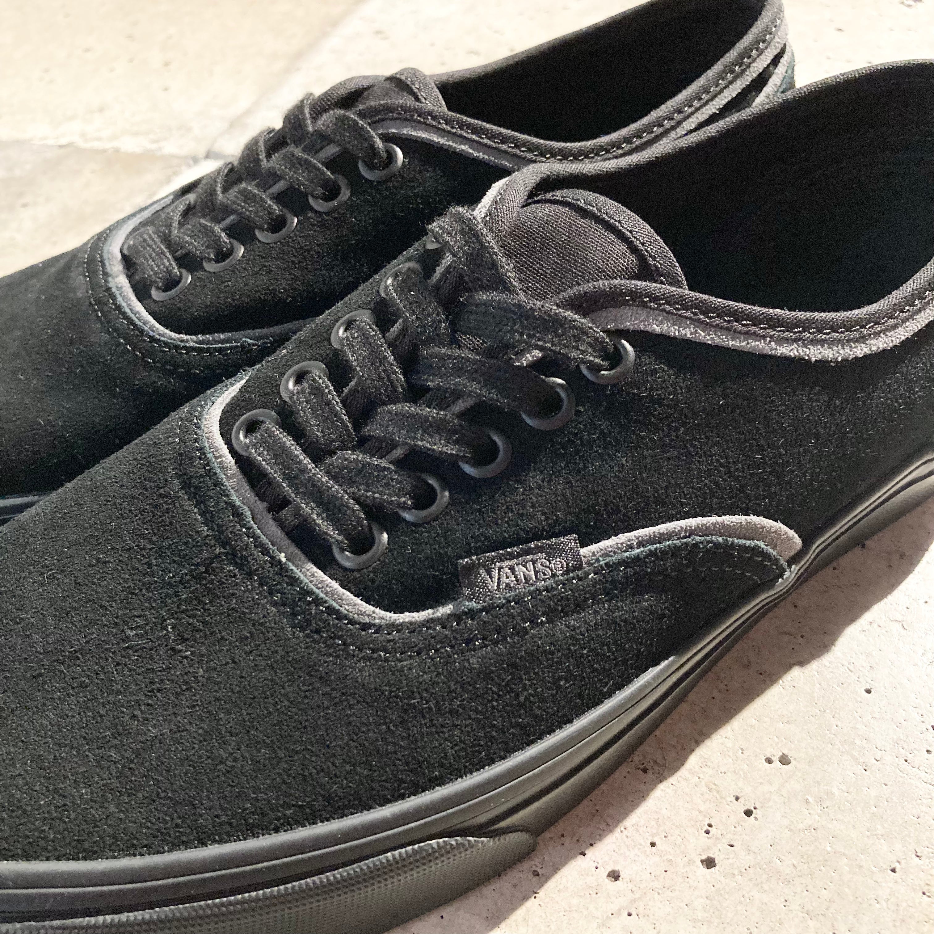 VANS】Authentic Sliver - Suede - / Black×Grey – TOKIS VANS】Authentic Sliver - Suede - / Black×Grey – TOKIS