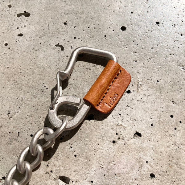 【hobo】CARABINER CHAIN KEY RING - with HORSE LETHER - / Camel