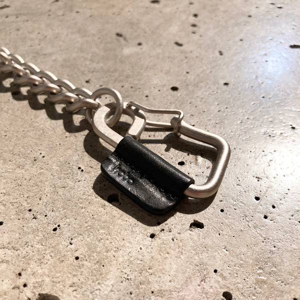 【hobo】CARABINER CHAIN KEY RING - with HORSE LETHER - / Black