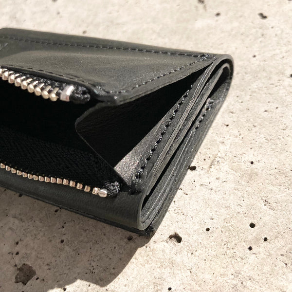 【hobo】COMPACT WALLET - HORSE LEATHER - / Black