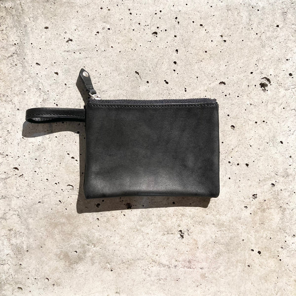 【hobo】PARTITION ZIP MINI POUCH - HORSE LEATHER - / Black