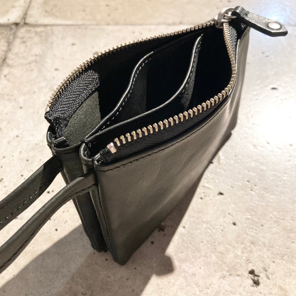 【hobo】PARTITION ZIP MINI POUCH - HORSE LEATHER - / Black